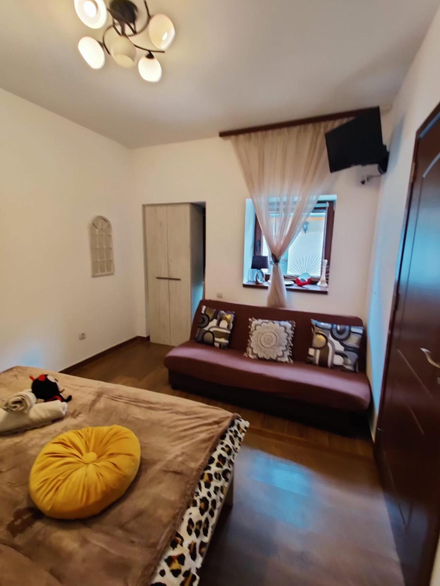 New Residence Брашов Екстер'єр фото