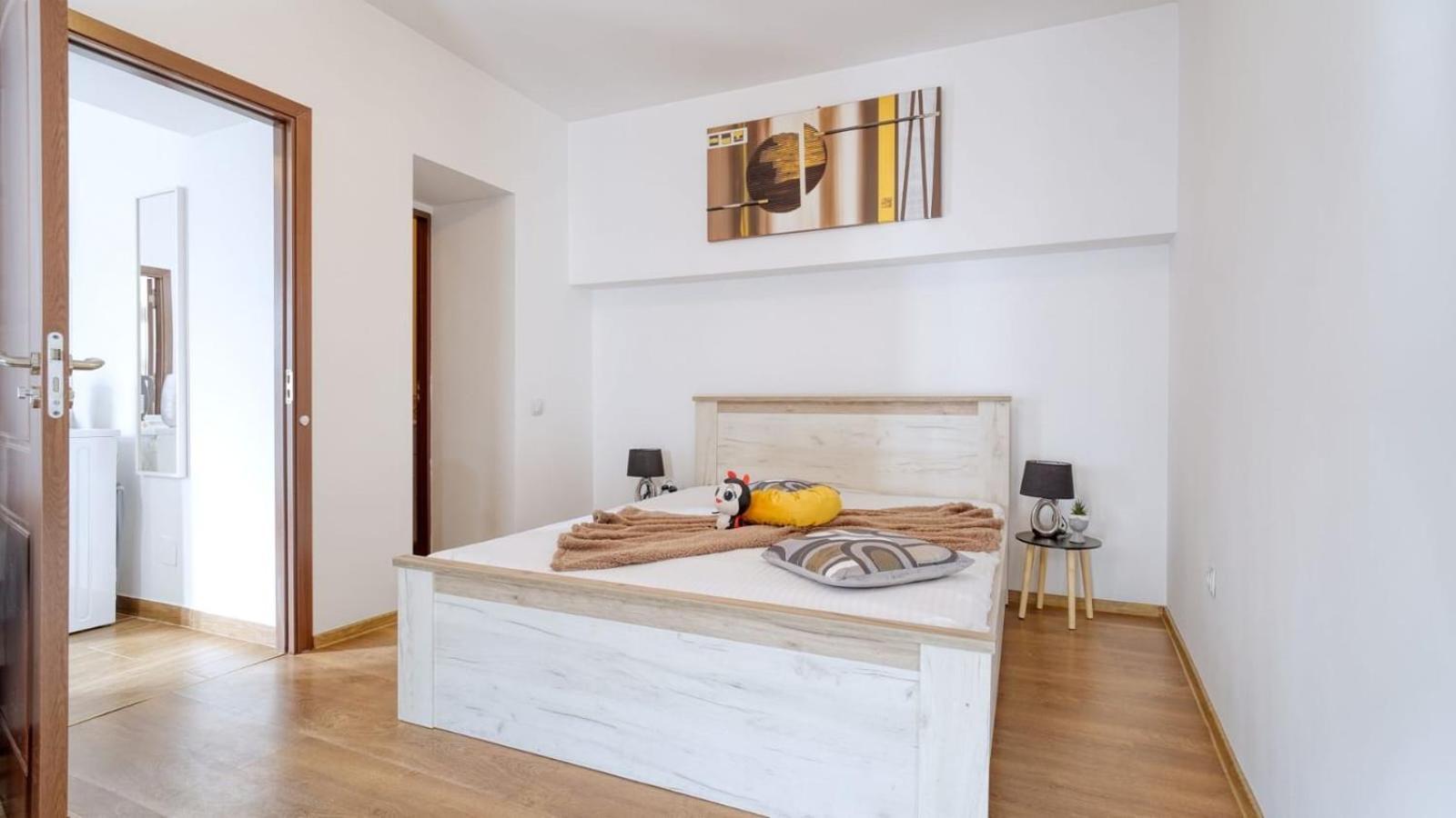 New Residence Брашов Екстер'єр фото
